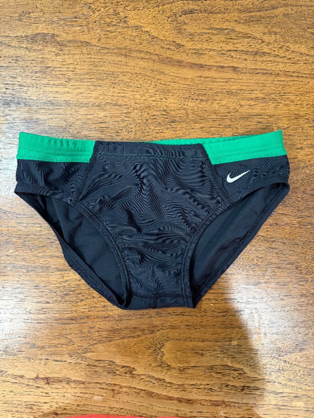 Nike Swim Brief Men's Size 32 Black Green Performance Swimsuit